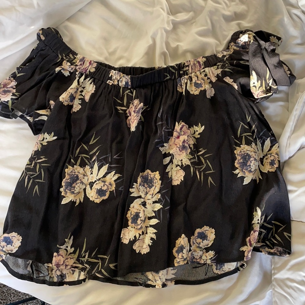 Cute off the shoulder boutique top